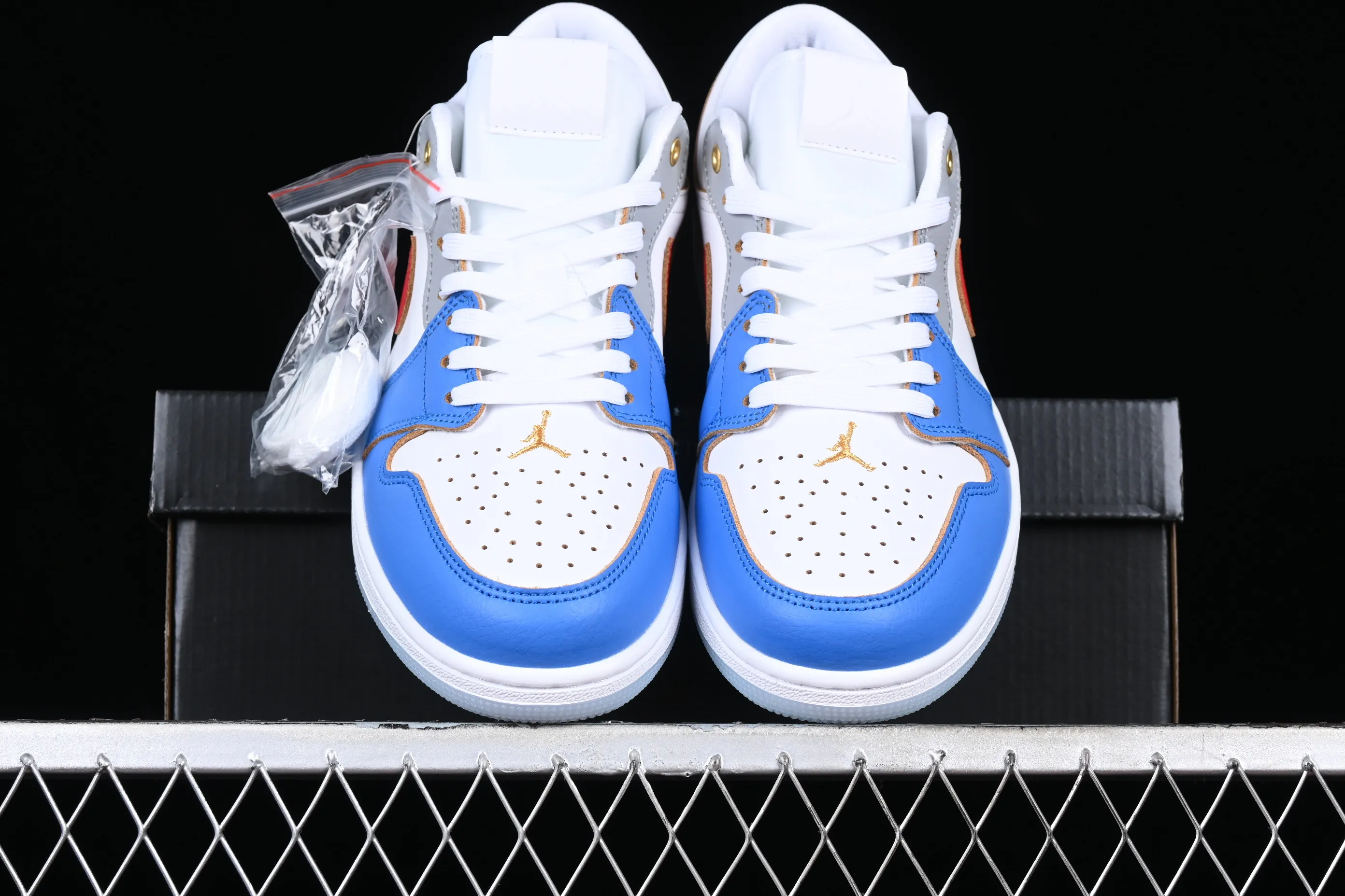 All categories Air Jordan Jordan series basketball shoes Air Jordan 1 Low Air Jordan 1 Low "Philippines" AJ1 Joe 1 color matching low-top cultural casual sneakers FN8901-164